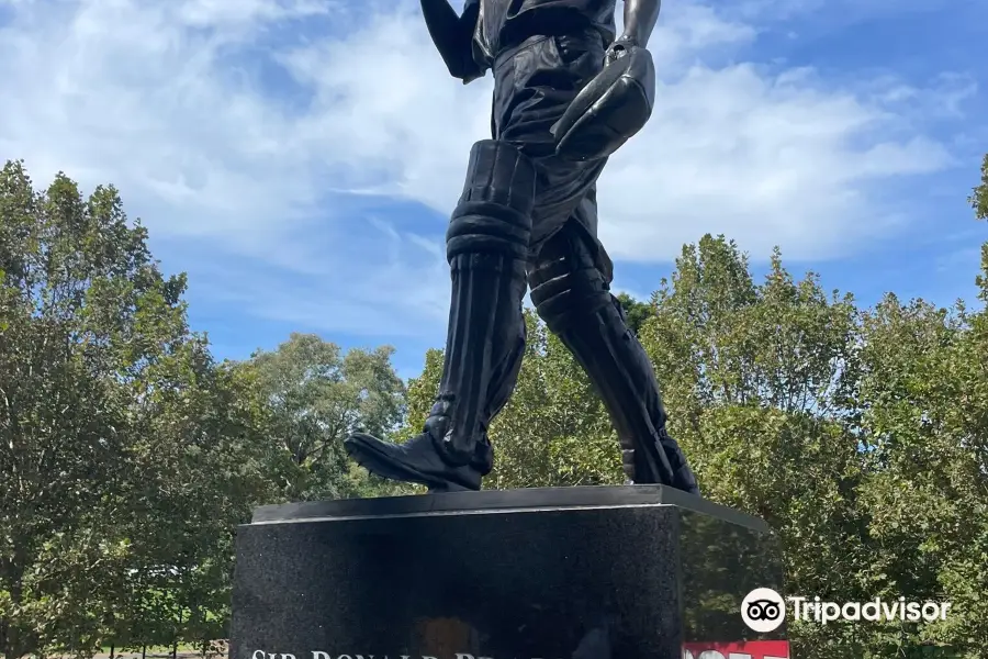 Sir Donald Bradman Statue