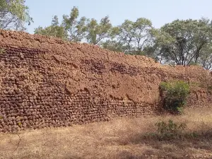 The Ruins of Loropeni