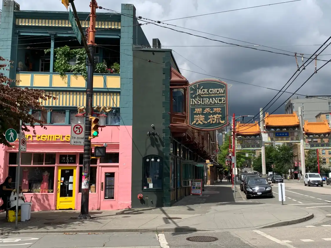Hotels near Sam Kee Building