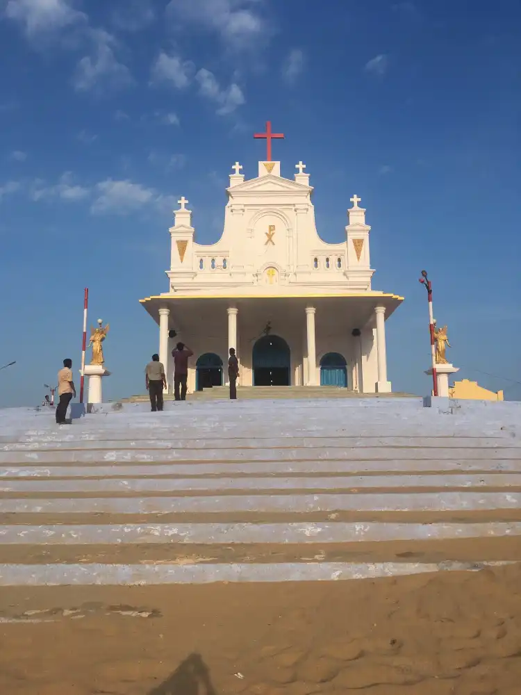 Hotels near Manapadu Holy Cross Church