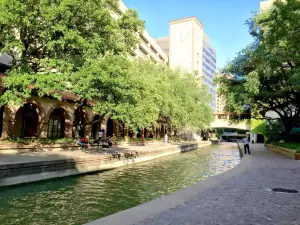 Mandalay Canal Walk at Las Colinas