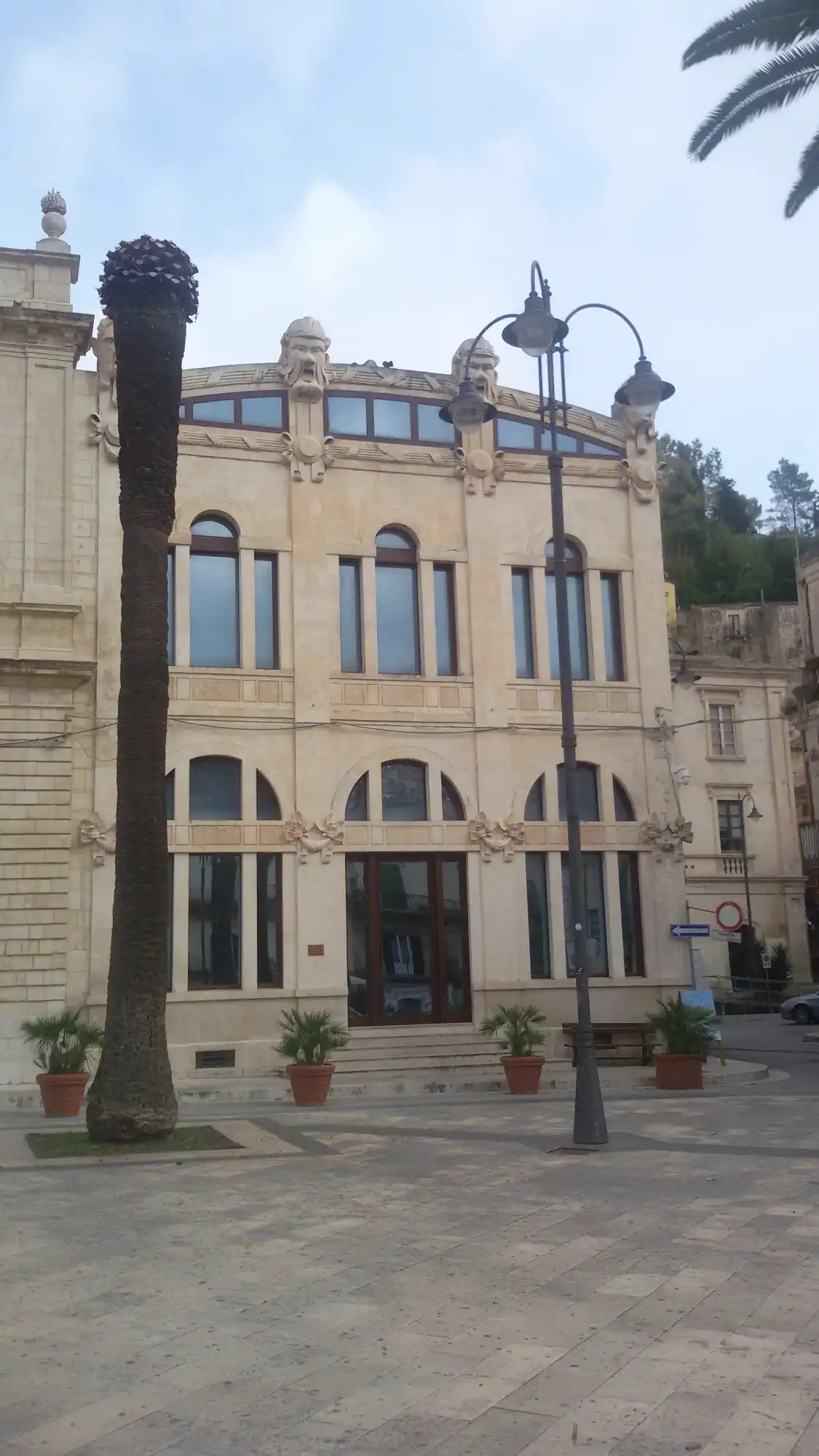 Hotels near Auditorium Floridia