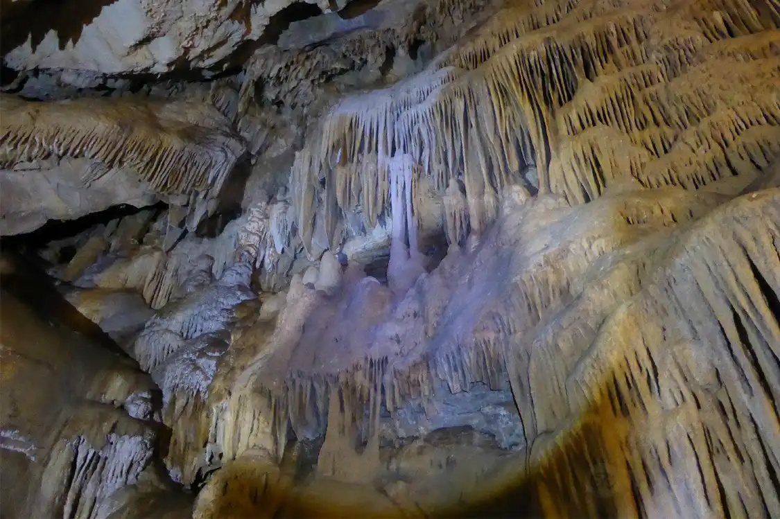 Hotels near Cave Foros