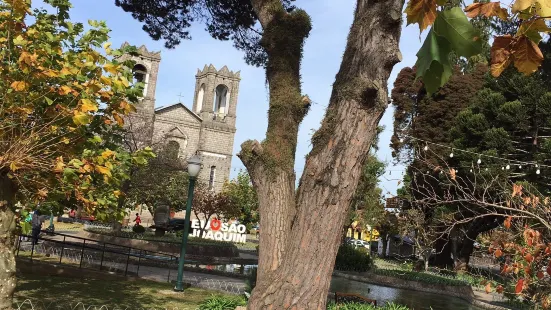 João Ribeiro Square