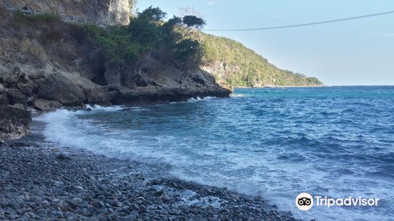 Indah Lahilote Beach