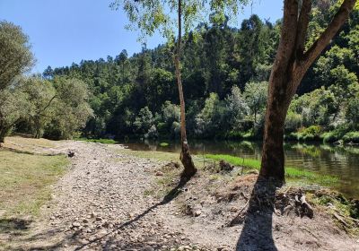 Praia Fluvial De Cavez