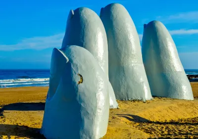 The Fingers of Punta del Este