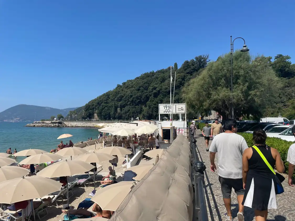 Hotels near Marigola Beach