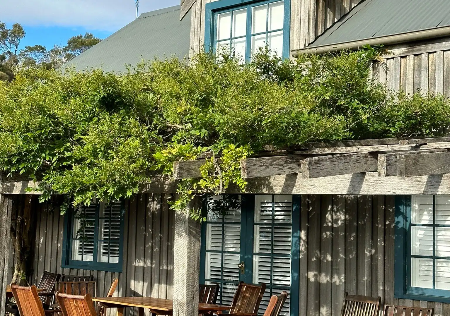Hotels near Kate's Berry Farm