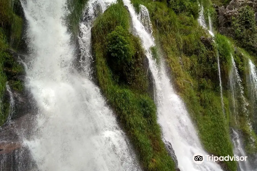 Cachoeira Jota