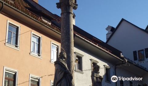 Marian and Holy Trinity columns