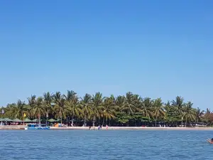 Tondol Beach