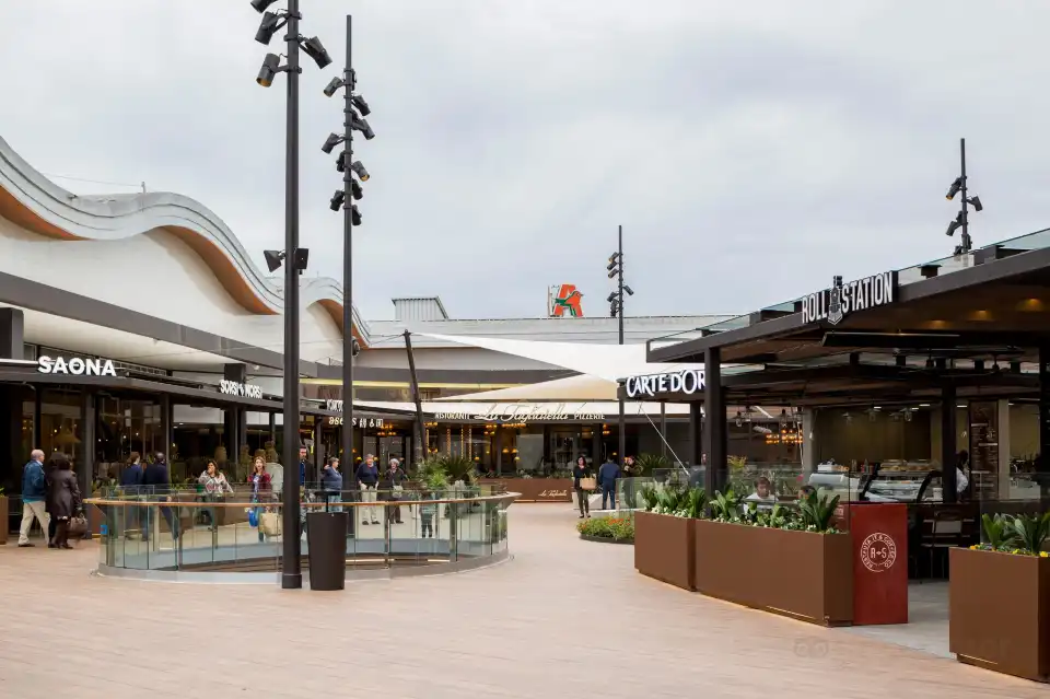 4_Centre Comercial Bonaire