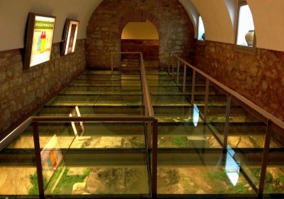 Baños Árabes • Palacio de Villardompardo