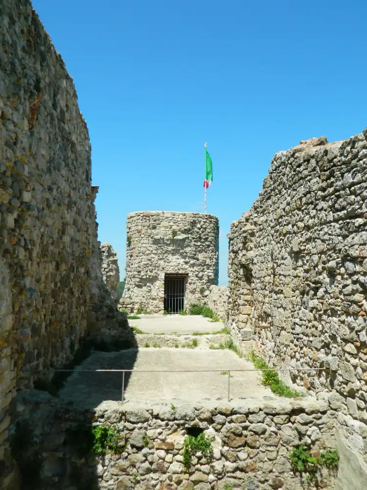 Hotels in Tolfa