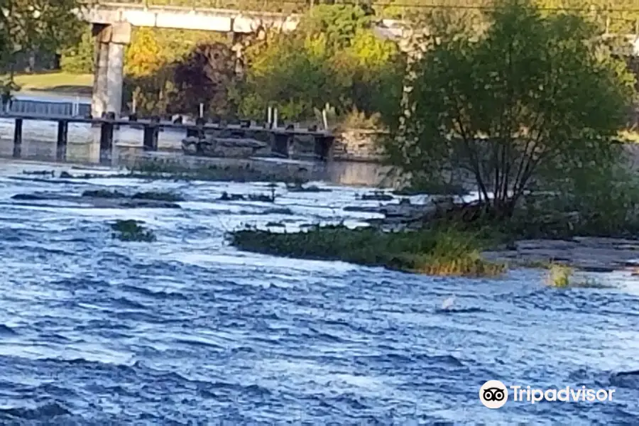 Chisholm Trail Crossing Park