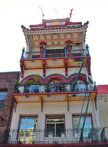 Hotels near Ying On Labor & Merchant Association Building