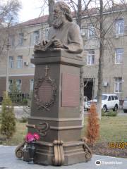 Monument VFVoyno-Yasenetsky