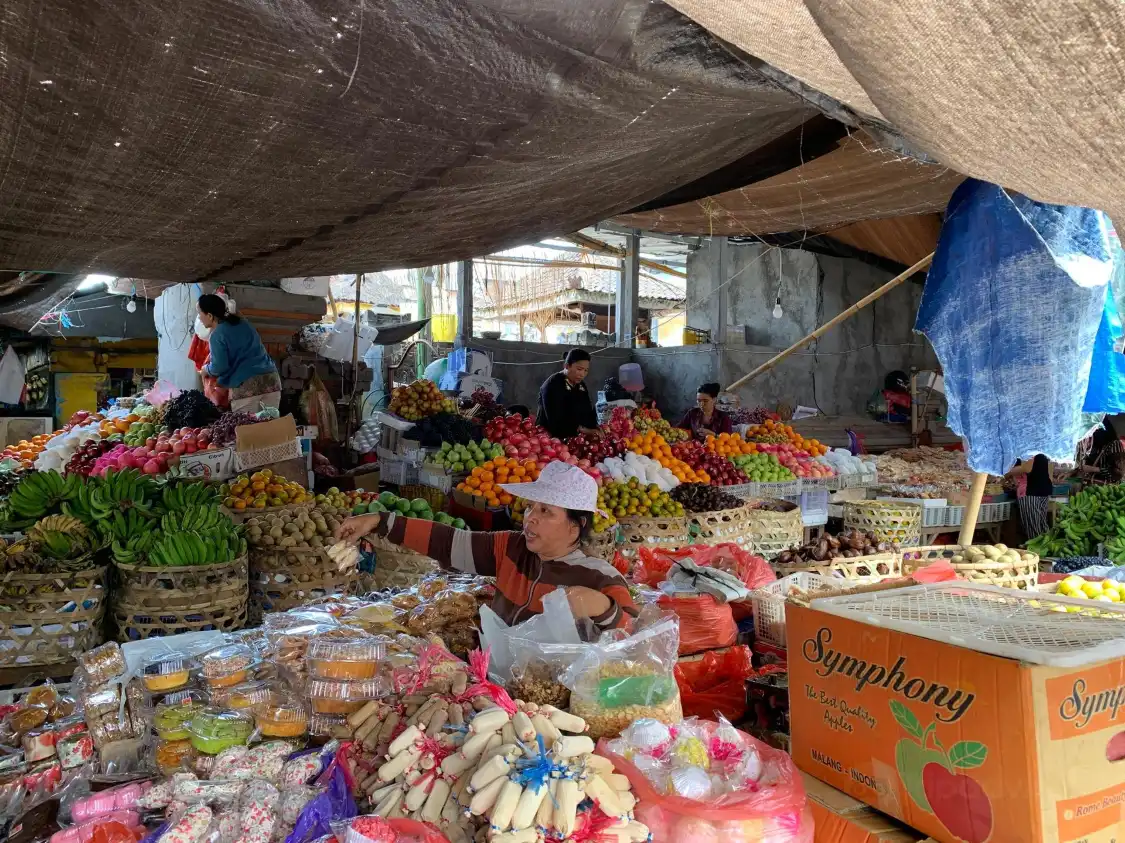 Hotel dekat Pasar Candi Kuning