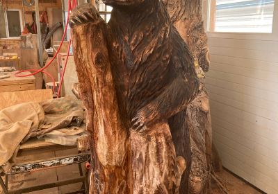 Ellie's Chainsaw Carving Gallery