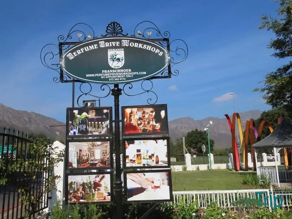 Hotels near First South African Perfume Museum