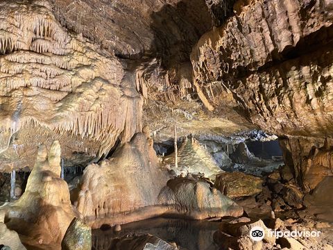 Caves of Hotton
