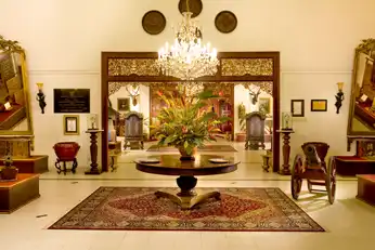 Hotel dekat Masjid Raya Sheikh Zayed Solo Surakarta