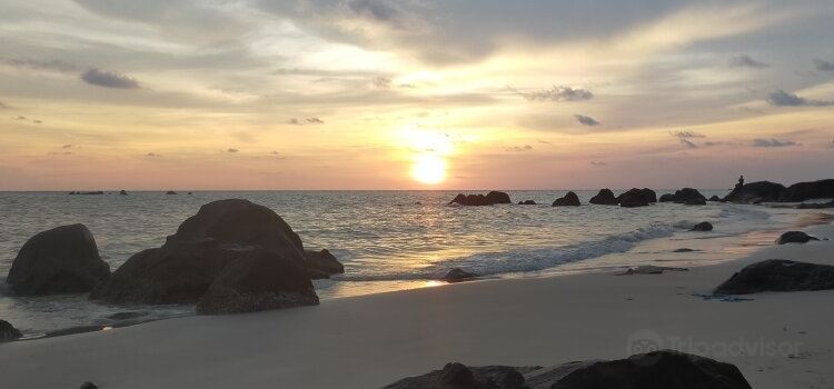 Nek Aji Beach