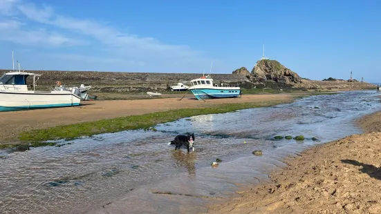 Summerleaze Beach