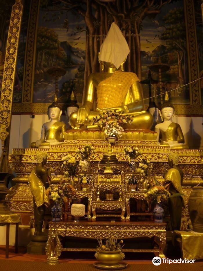 Wat Sri Don Kham