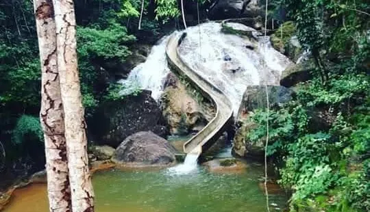 Cachoeira Gruta da Onça
