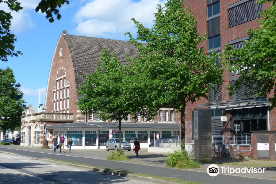 Kiel Maritime Museum Fish Market & Museum Bridge