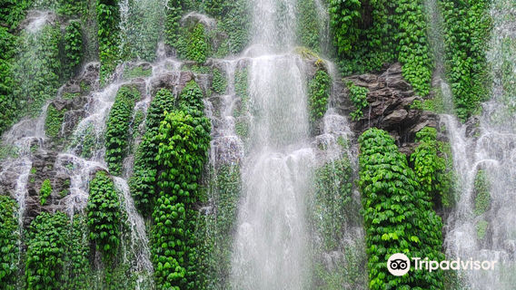 Waterfall Curup Maung