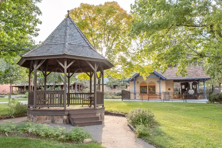 Hotels near Sharlot Hall Museum