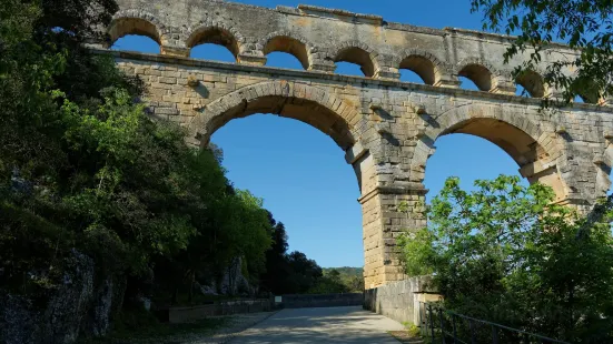 Destination Pays d'Uzes Pont du Gard - Bureau de Remoulins