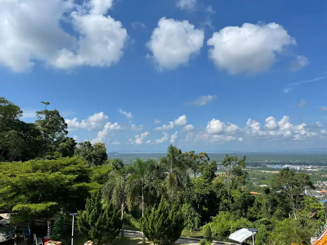Hotels near Khao Matree View Point