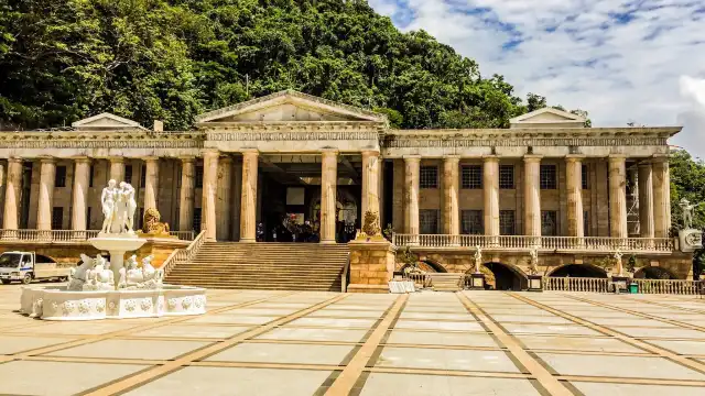 Hotels near Temple of Leah