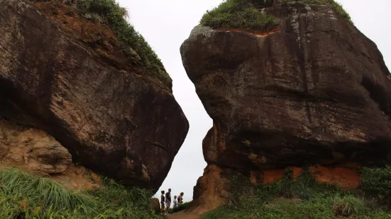 Pedra Da Esfinge - Morro Do Paranambuco