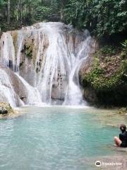 Kinahugan Falls