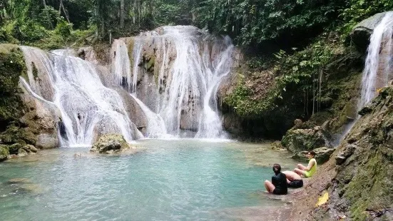 Kinahugan Falls