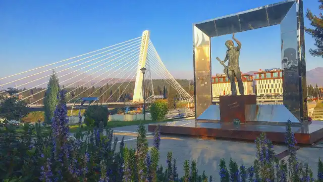 Hotels in der Nähe von Vladimir Vysotsky Monument