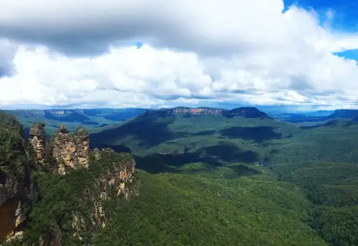 Hotels near The Happy Coach Sydney