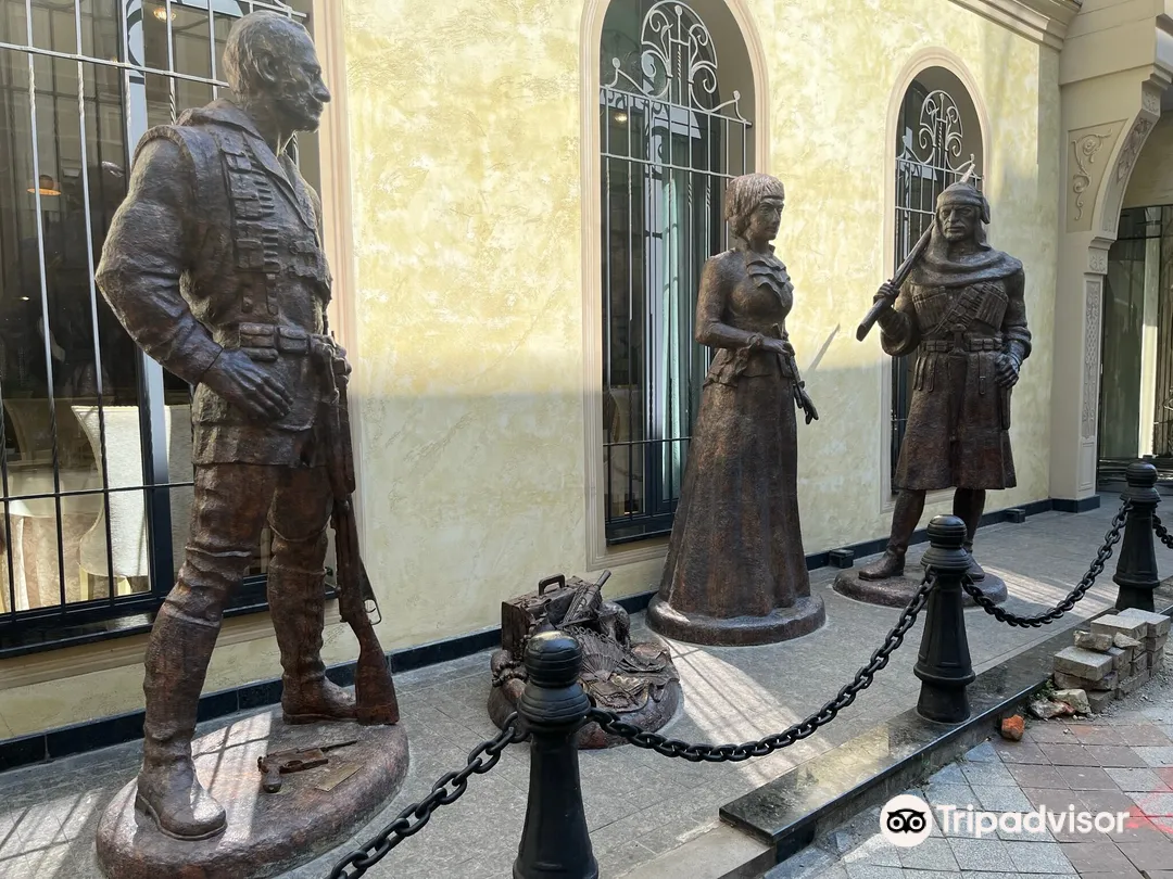 3_Скульптура "Дворник на Шавтели"
