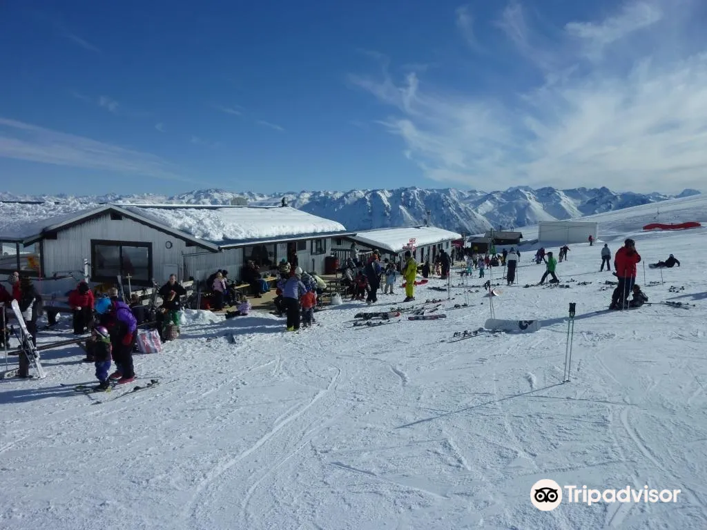 5_Roundhill Ski Area