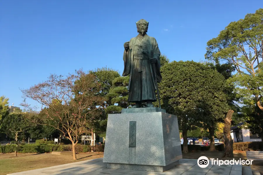 Statue of Tokugawa Mitsukuni