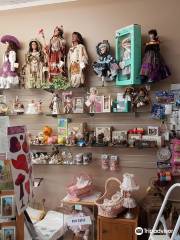 Valley Doll Museum & Gifts