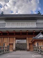 Tsurumaru Castle Ruins