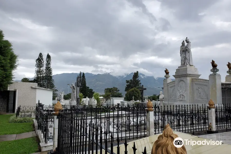 Cementerio de Obreros