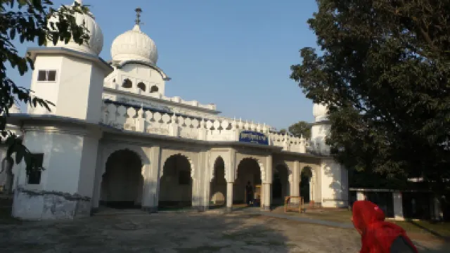 Gurudwara Charan Kamal