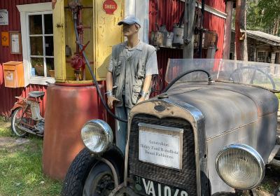 The Toivonen Animal Park and Peasant Museum